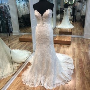 Kenneth Winston bridal gown style 1645 all ivory